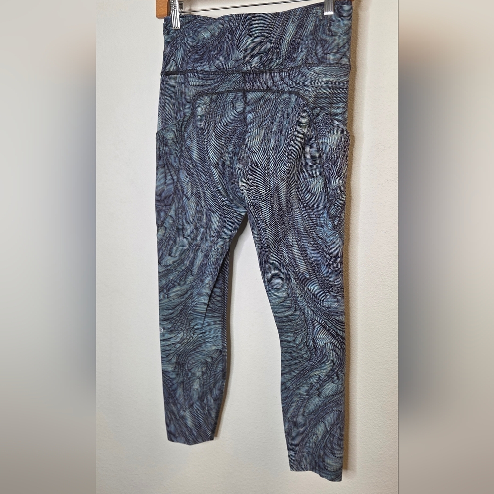 Lululemon Fast & Free High-Rise Leggings Dimensional Icing Blue Multi Pattern- 8 - Picture 13 of 16